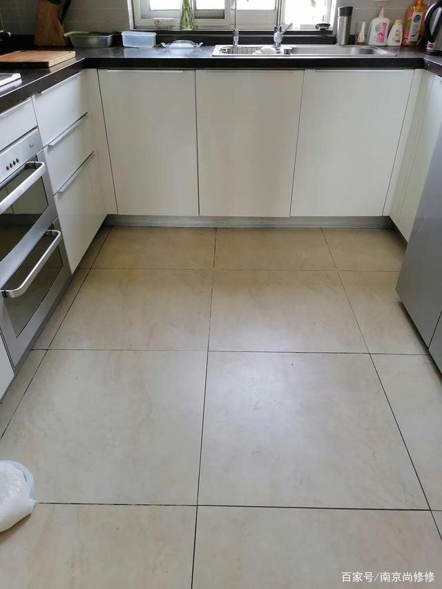 瓷砖烂了如何修复好呢(瓷砖烂了如何修复好呢视频教程)