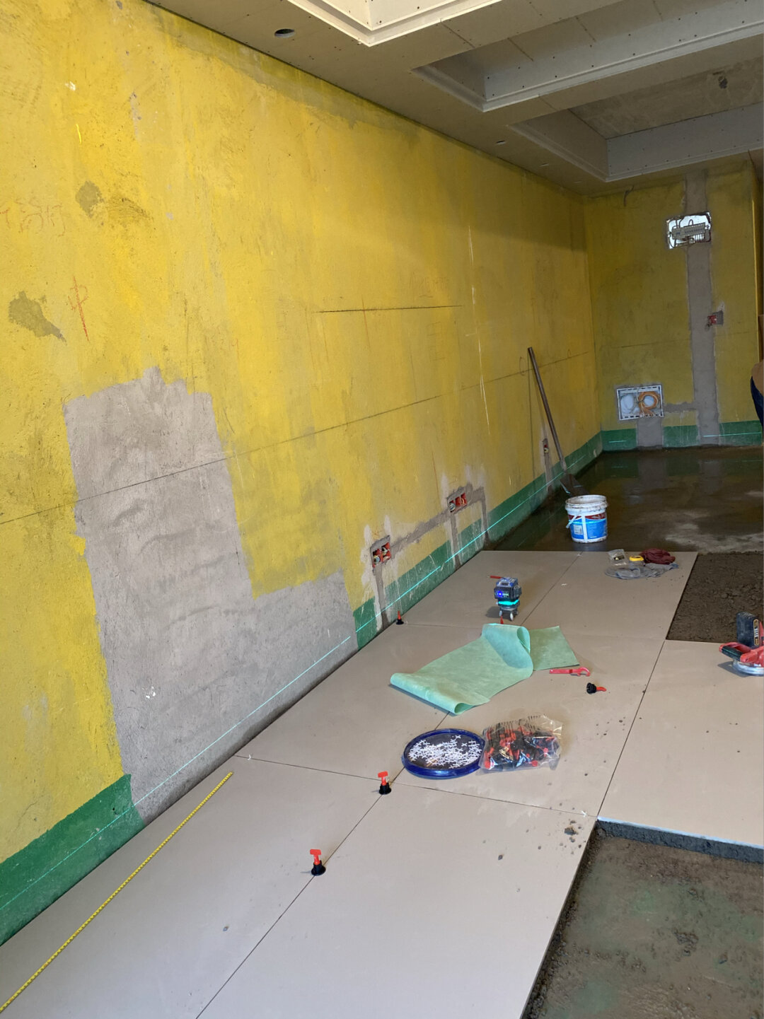 瓷砖坏了一点怎么补救好(瓷砖坏了一点怎么补救好呢)